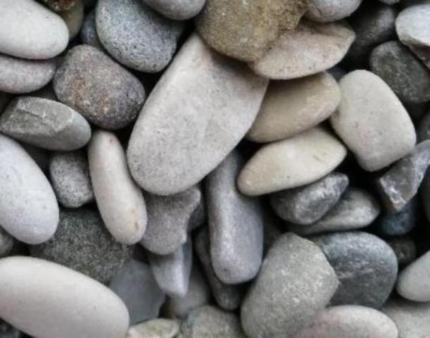 Где заказать гальку и каменную крошку с доставкой?  в Калуге